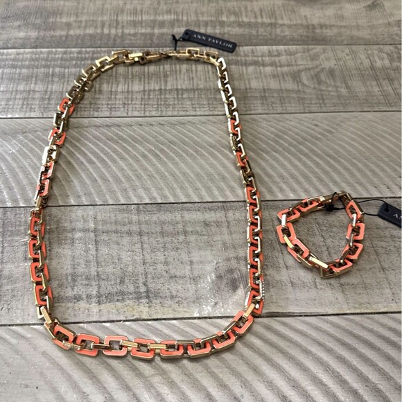 Ann Taylor Jewelry - Ann Taylor Coral Enamel Link Necklace & Bracelet Set